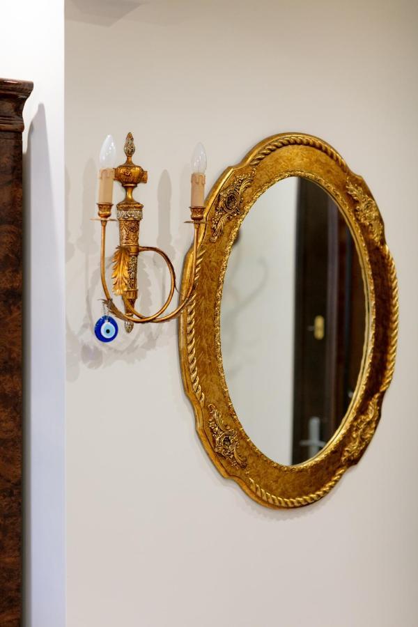 Spacious City Paradise - 3Br Apt In The Heart Of Tirana Buitenkant foto