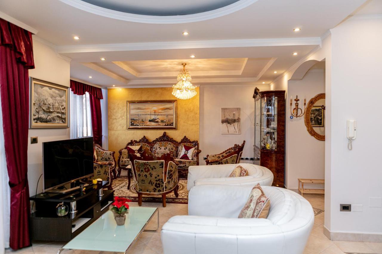 Spacious City Paradise - 3Br Apt In The Heart Of Tirana Buitenkant foto